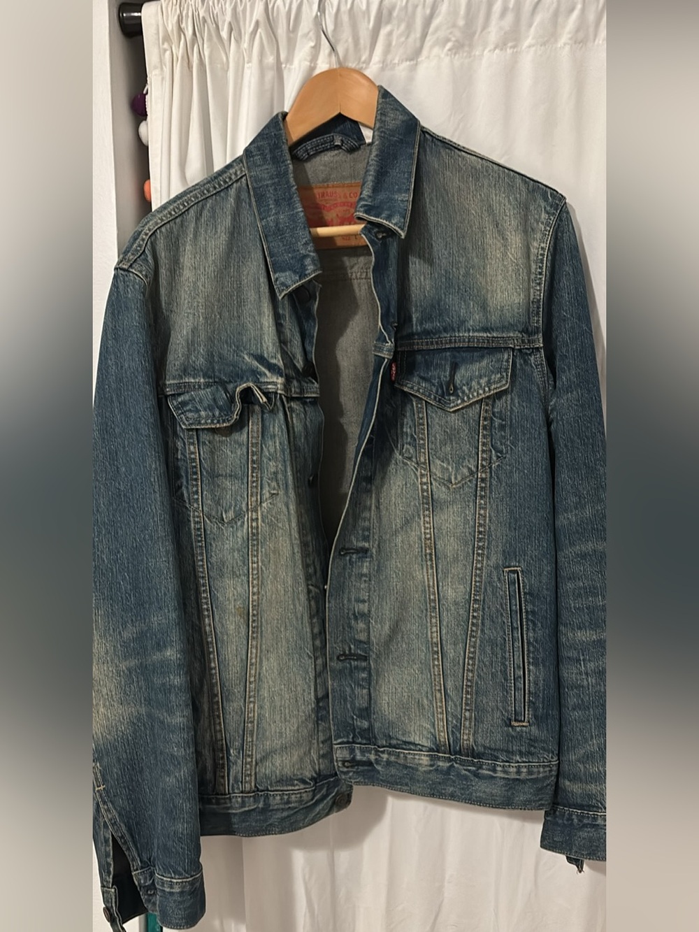 Levi’s Classic Men's Denim Jacket - Blue
